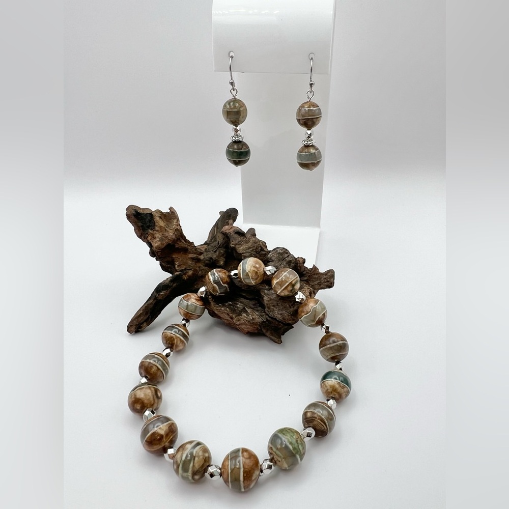 TIBETAN AGATE JEWELRY SET